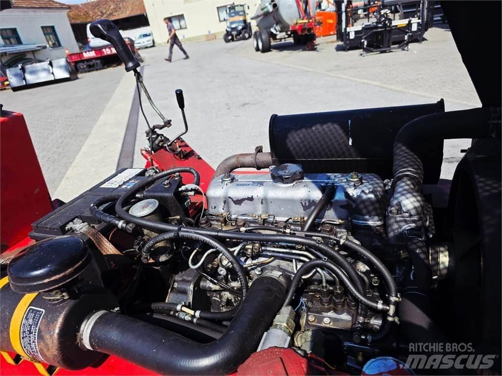 Weidemann 917 D/M Etukuormaimet ja kaivuulaitteet