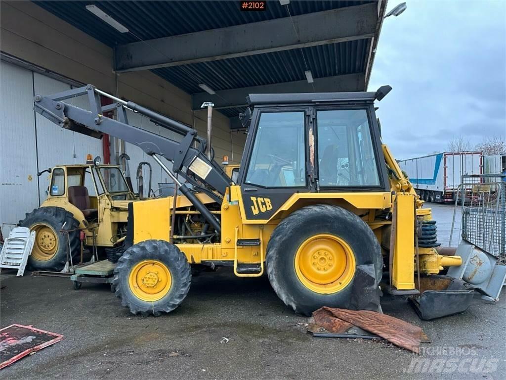 JCB 3D-4 Traktorit