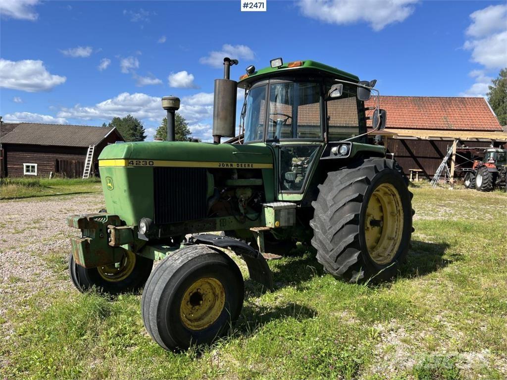 John Deere 4230 Traktorit