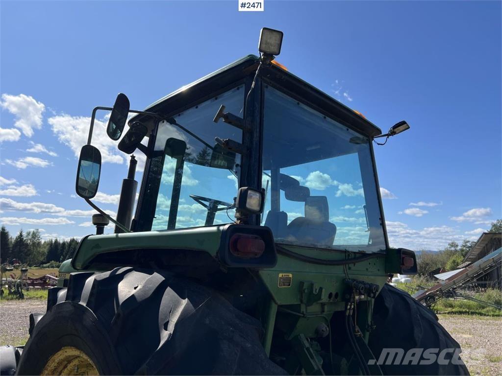 John Deere 4230 Traktorit