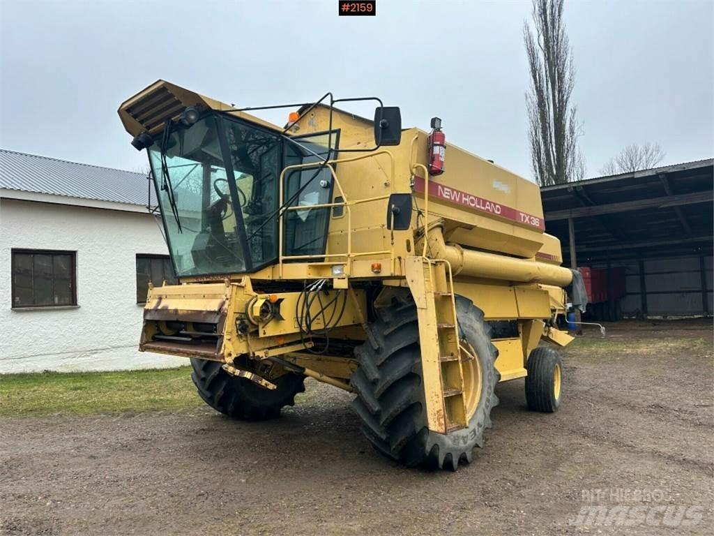 New Holland TX36 Leikkuupuimurit