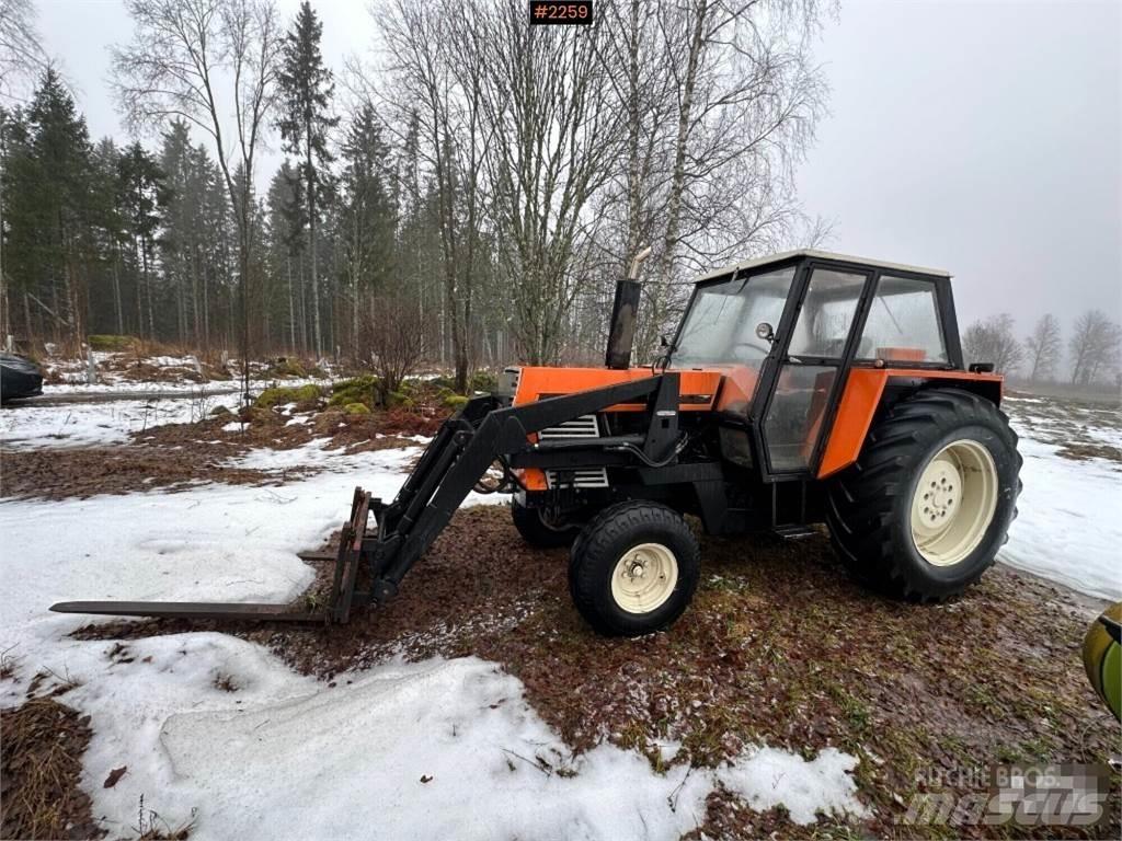 Ursus 385 Traktorit
