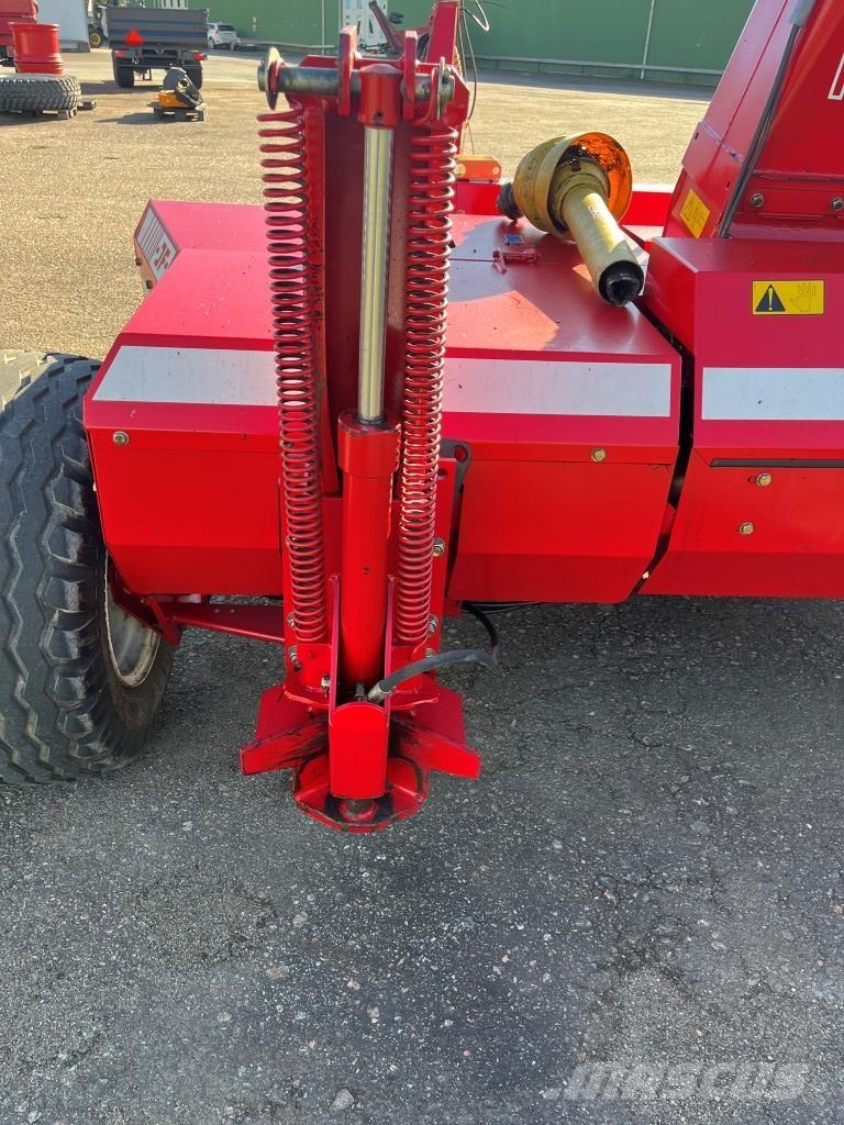 JF FCT 900 Muut heinä- ja tuorerehukoneet