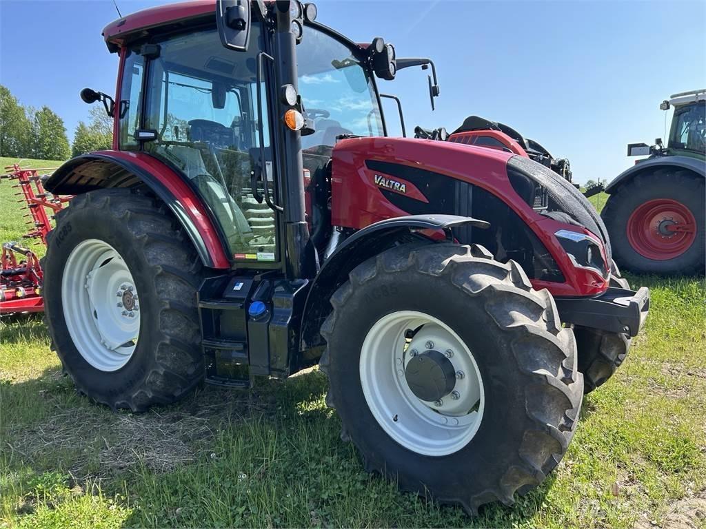 Valtra 115MH4 Traktorit
