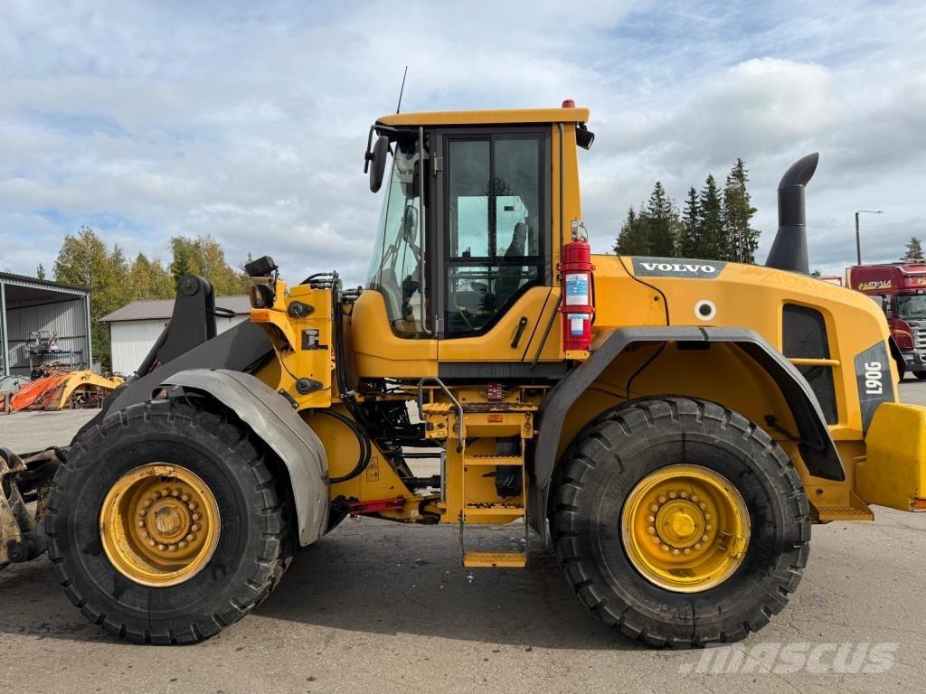 Volvo L90G Pyöräkuormaajat