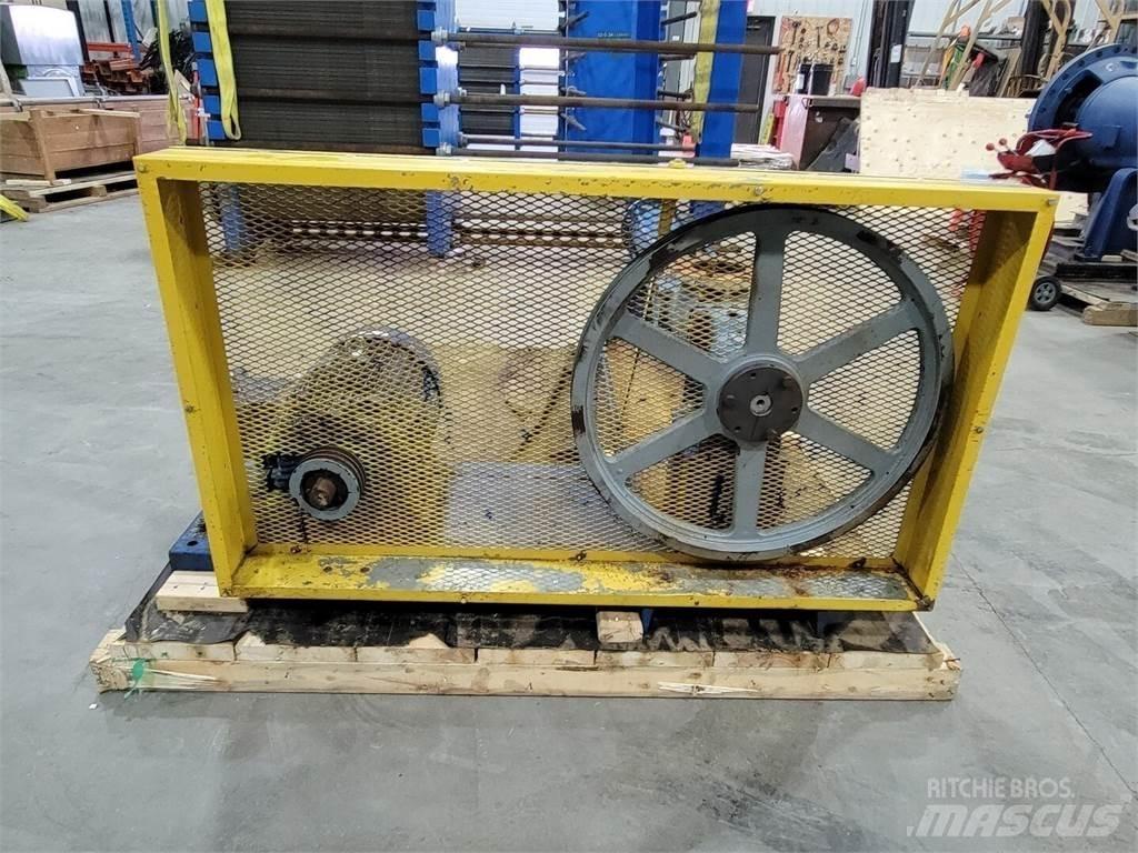 Allweiler AG AE2E750 Vesipumput