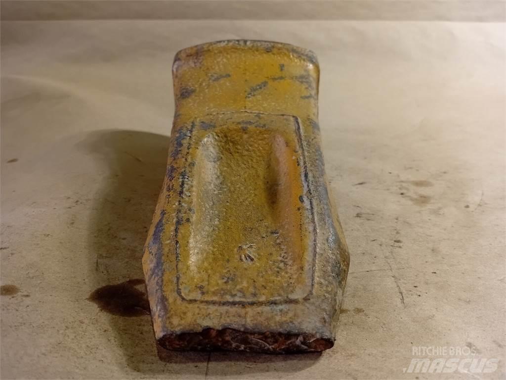 CAT 220-9089 Muut