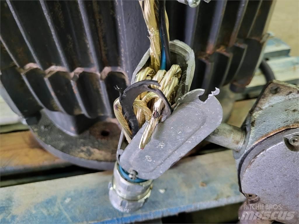  EMERSON 100BT03M Teollisuusmoottorit