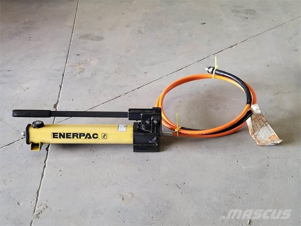  ENERPAC Vesipumput