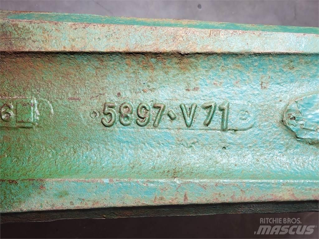 Esco 5897-V71 Muut