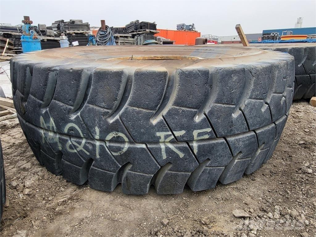 Goodyear RM-4B+ Renkaat ja vanteet