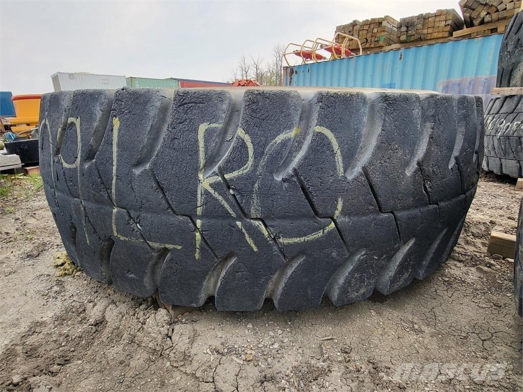 Goodyear RM-4B+ Renkaat ja vanteet