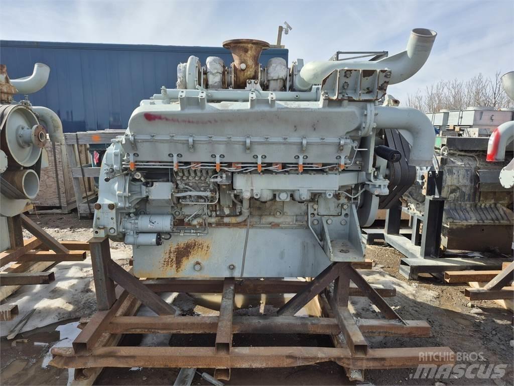 Hitachi S12A2-Y1TAA1 Moottorit