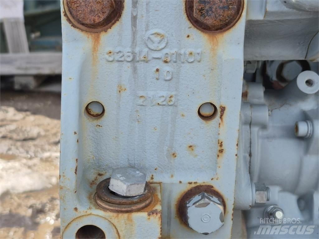 Hitachi S12A2-Y1TAA1 Moottorit
