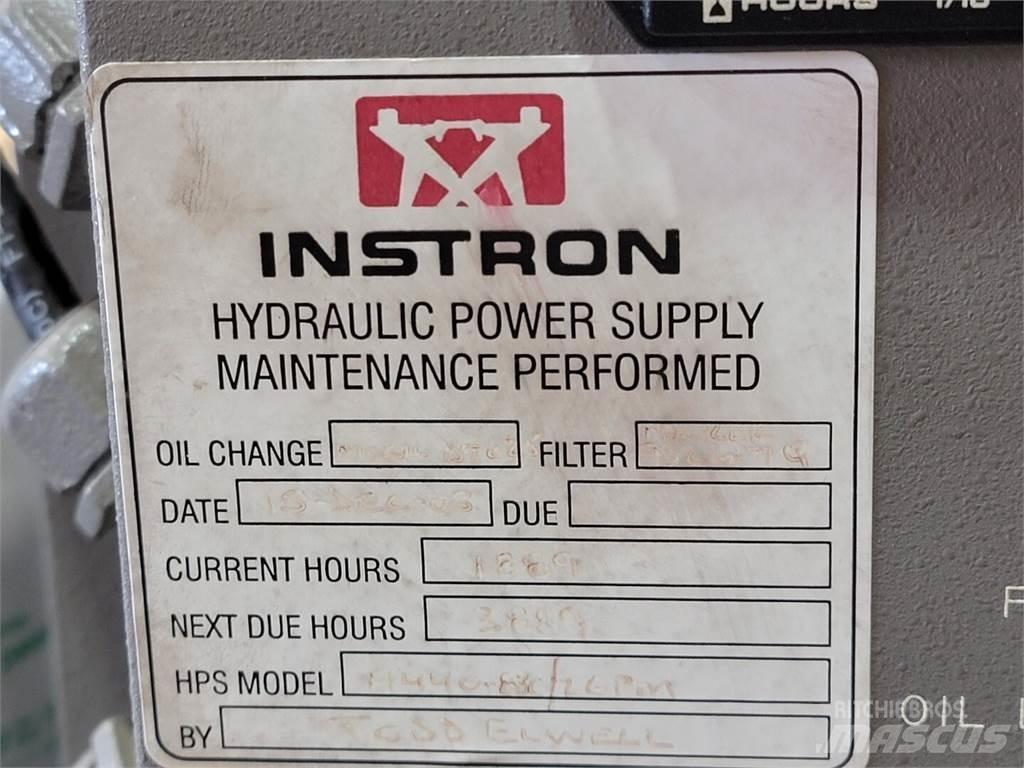  INSTRON A440 83C Vesipumput