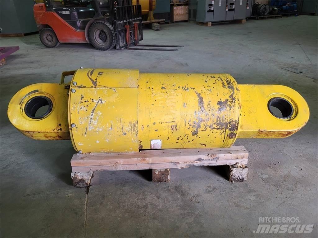 Komatsu EH9423 Dumpperit