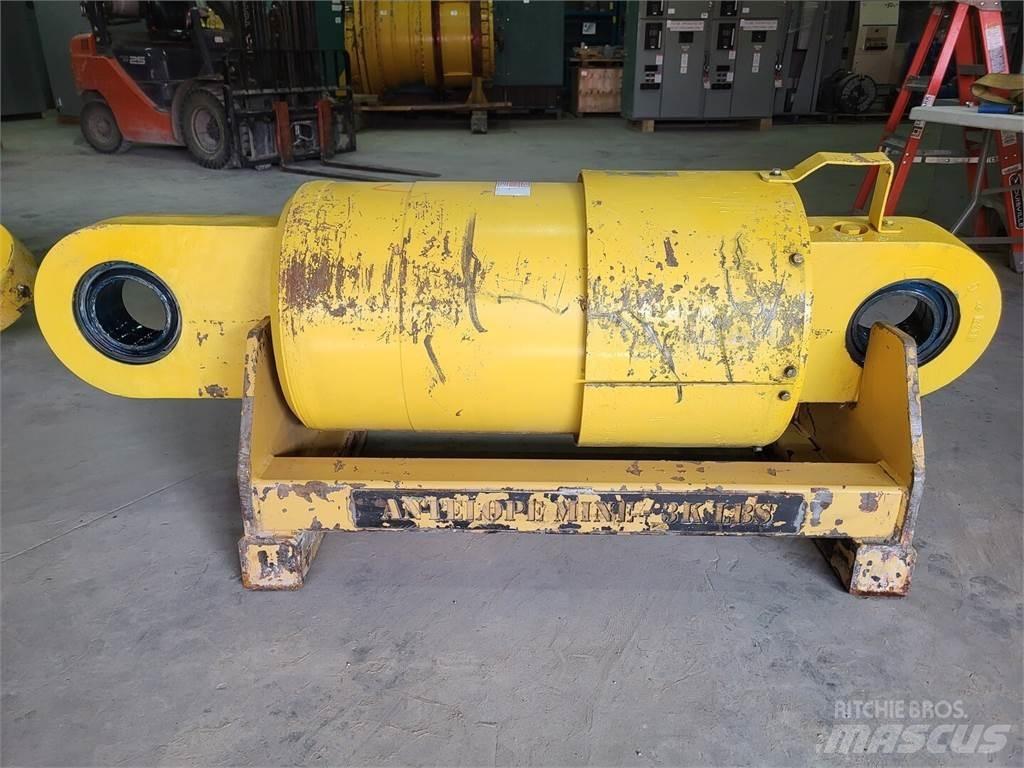 Komatsu EH9423 Dumpperit