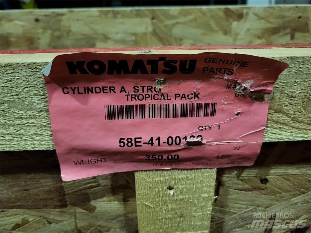 Komatsu EL7952 Dumpperit