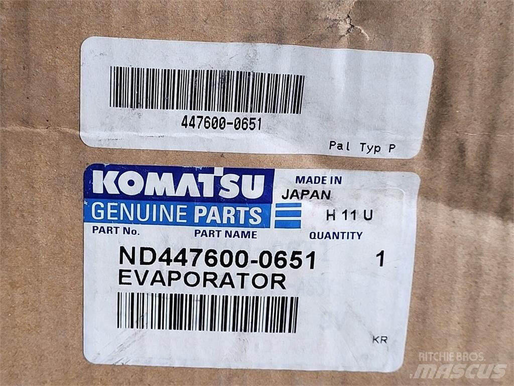 Komatsu ND447600-0651 Lämmitys- ja sulatuslaitteet