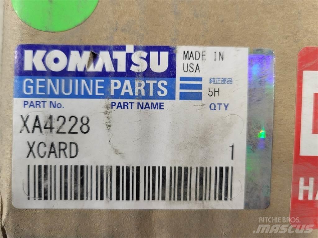 Komatsu XA4228 Dumpperit