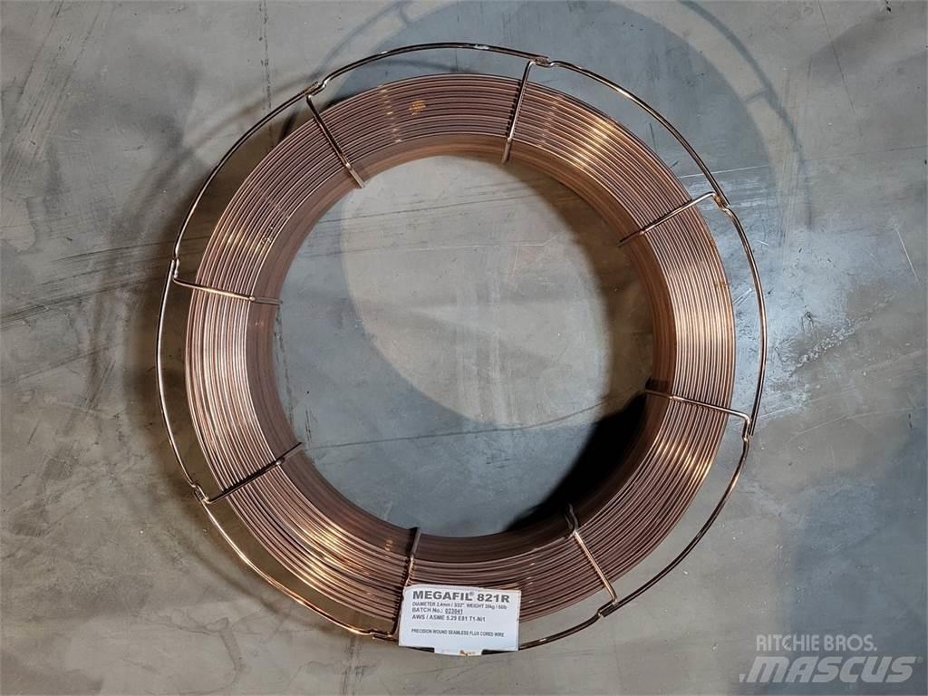  MEGAFIL 821R Hitsauslaitteet