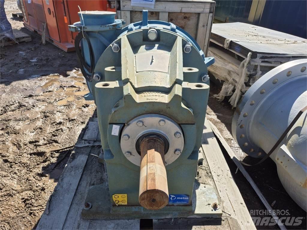 Metso HM250 LHC-D C5 Vesipumput
