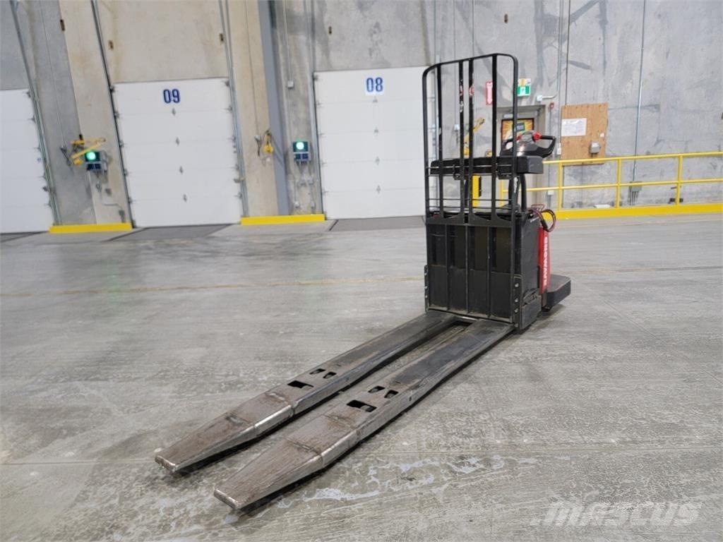 Raymond 8410 Muut koneet