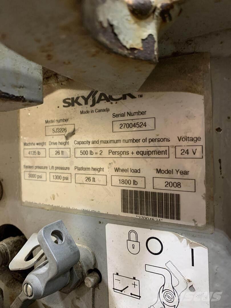 SkyJack SJIII 3226 Saksilavat