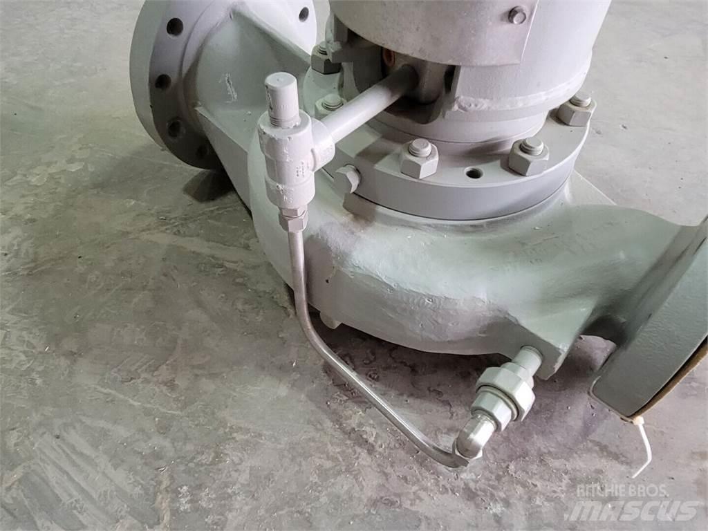 Textron CA6080B102 Vesipumput