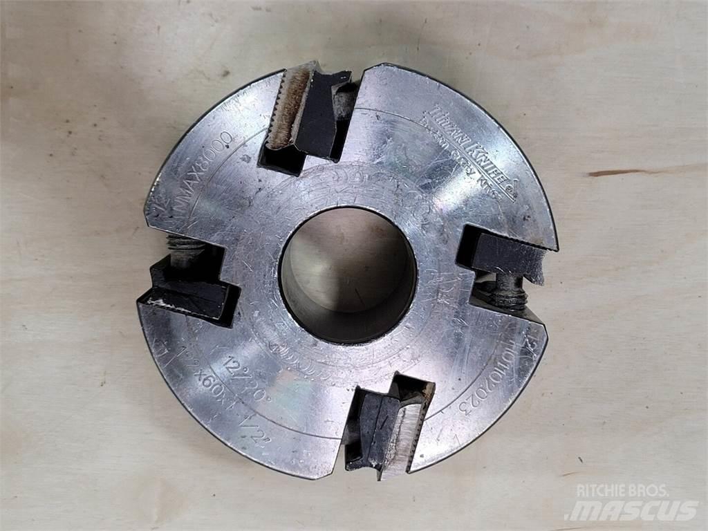 Titan KNIFE H01102023 Muut koneet