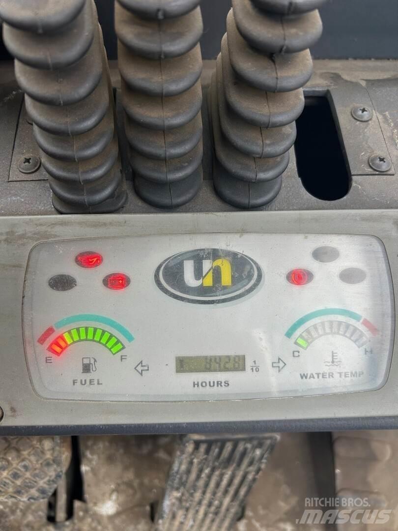 UN Forklift FL25T-JA Muut koneet