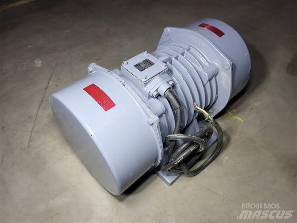  URAS KEE-13-6B Teollisuusmoottorit
