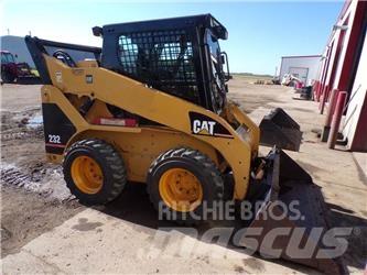 CAT 232 Liukuohjatut kuormaajat