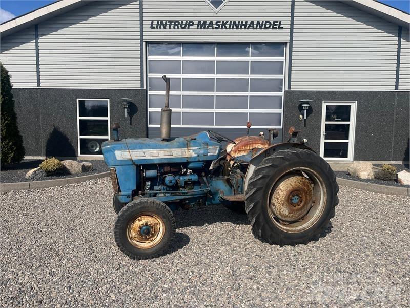 Ford 3000 Traktorit