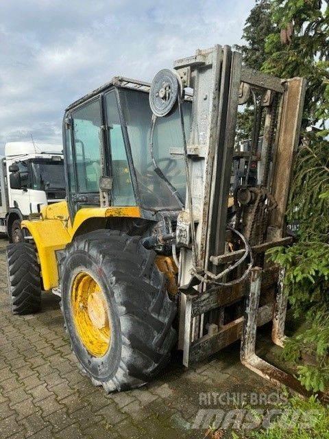 JCB 940-2 Maastotrukit