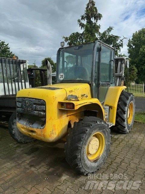 JCB 940-2 Maastotrukit