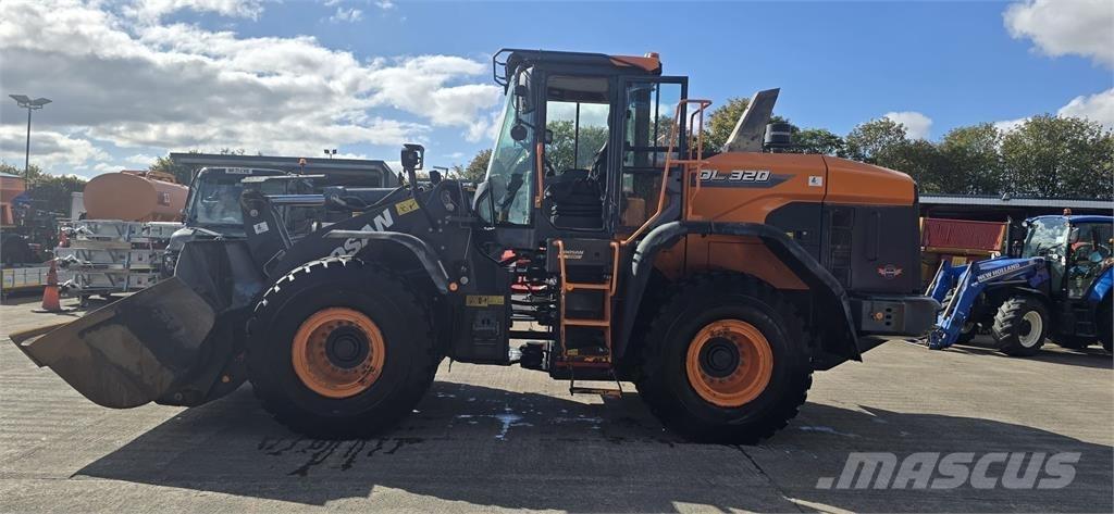 Doosan DL320-7 Pyöräkuormaajat