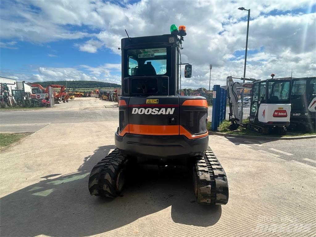 Doosan DX50z Telakaivukoneet