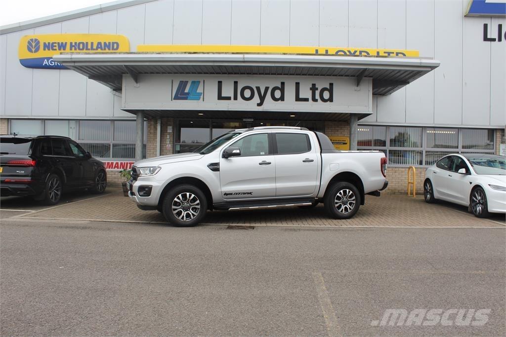 Ford Ranger Wildtrak Lava-autot