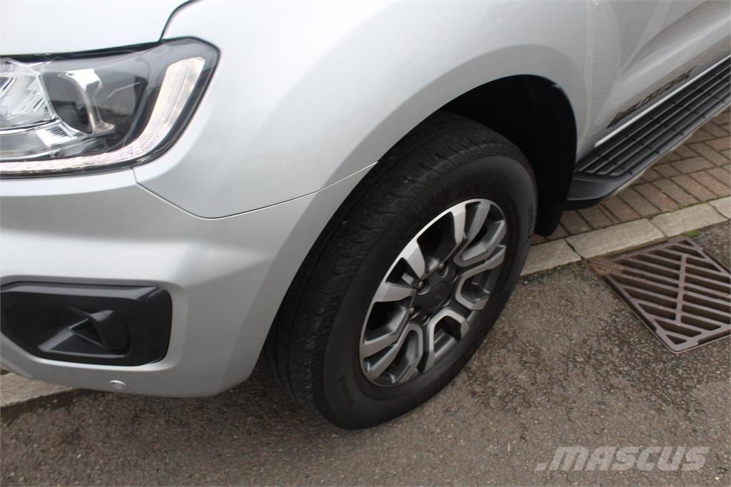 Ford Ranger Wildtrak Lava-autot
