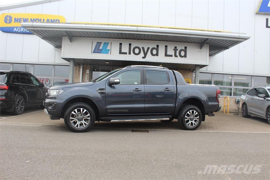 Ford Ranger Wildtrak Lava-autot