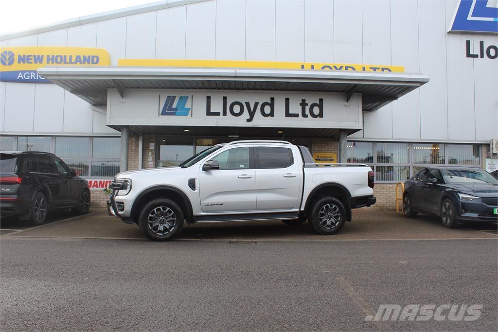 Ford Ranger Wildtrak Lava-autot