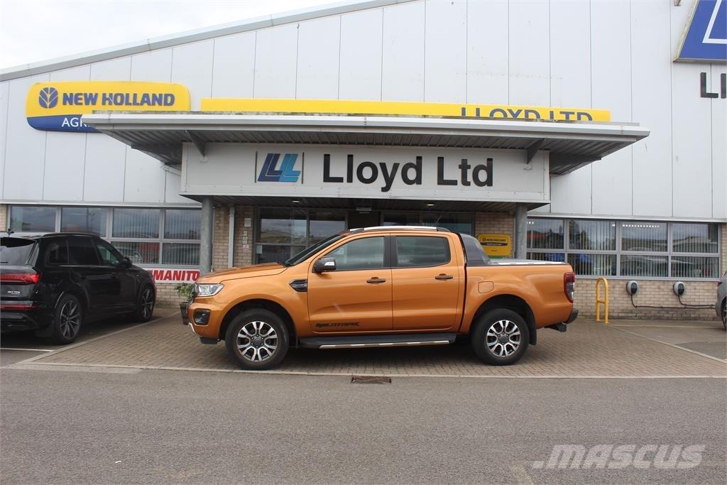 Ford Ranger Wildtrak Lava-autot