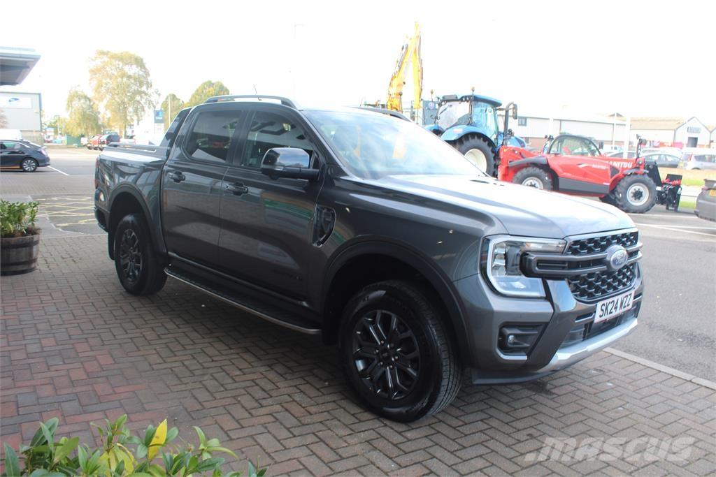 Ford Ranger Wildtrak Lava-autot