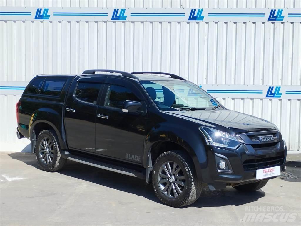 Isuzu Blade Lava-autot