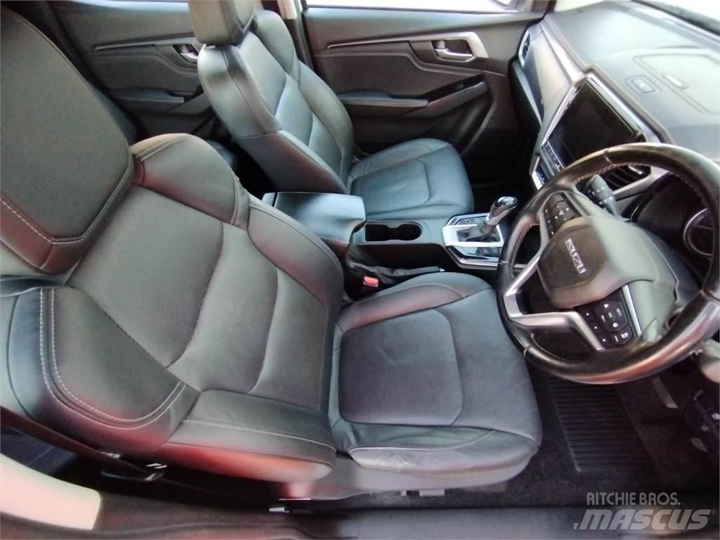 Isuzu DL40 Muut koneet