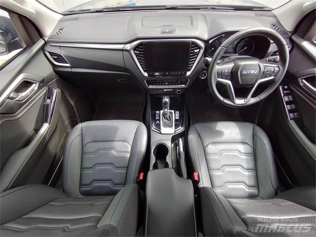 Isuzu DL40 Lava-autot