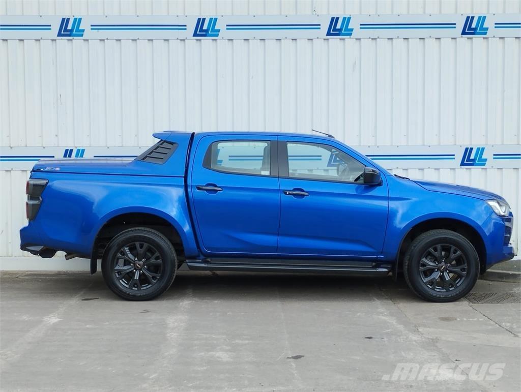 Isuzu V-Cross Lava-autot