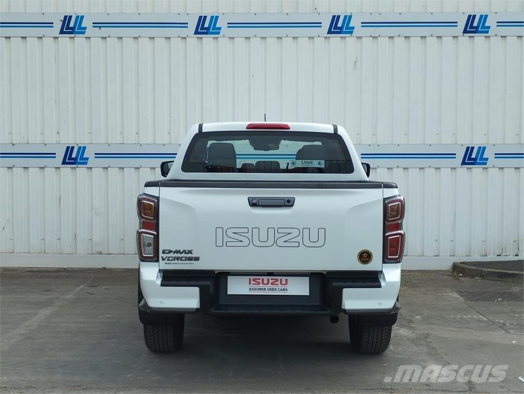 Isuzu V-Cross Lava-autot