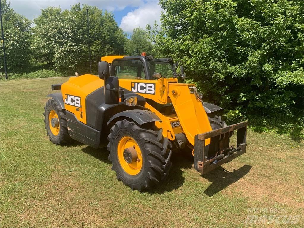 JCB 527-58 Kurottajat